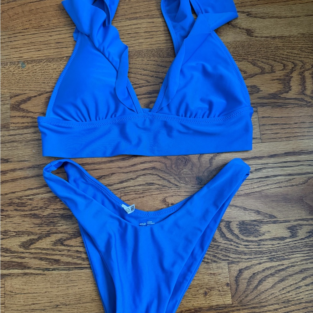 Aerie Blue Women's Bikini Set - V-Neck Top & High-Cut Bottom